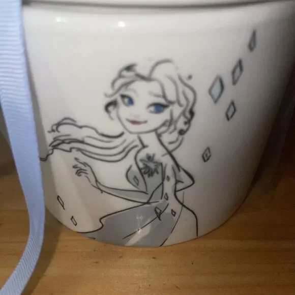 Rae Dunn Ceramic 5.5in Disney Frozen Covered Bowl CC01B34012 - Picture 3 of 8